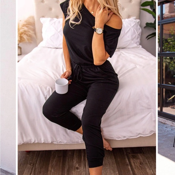 Jumpsuit with keyhole back with pockets - Picture 1 of 6